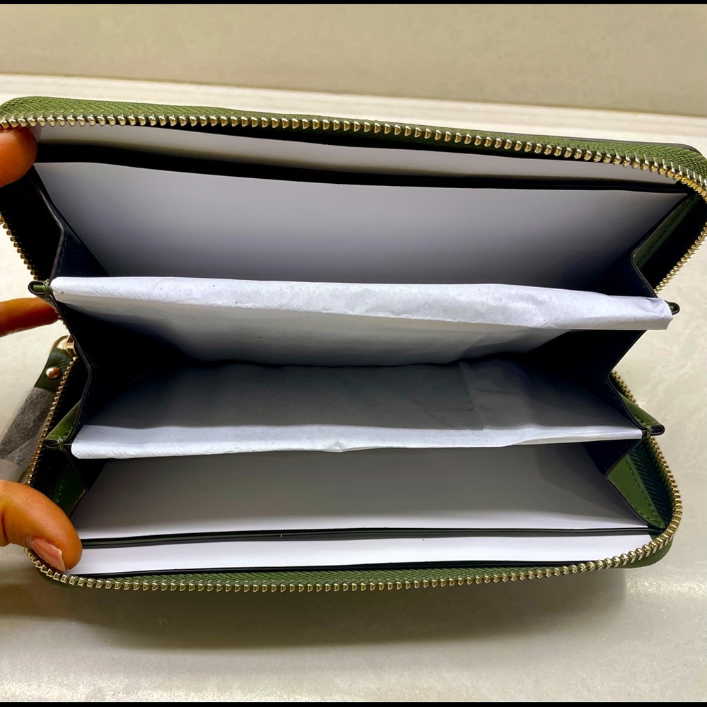 Original Kate Spade Large Wallet- Olive Green - Picture 2 of 5